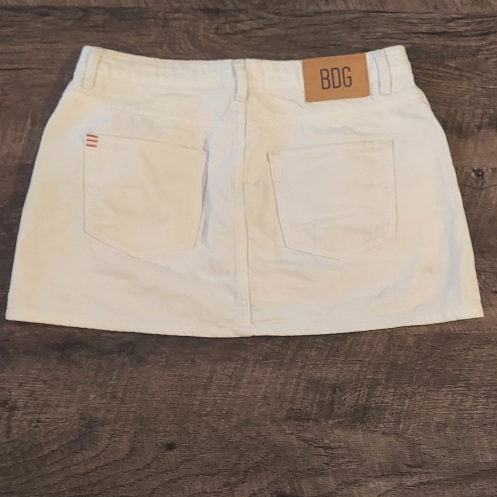 Women's BDG White Mini Skirt Size Large - Picture 2 of 5